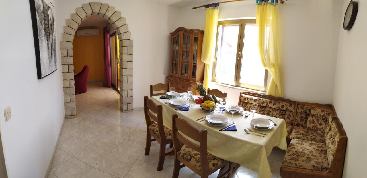 House Ana - Loborika, Pula, 4 Bedrooms מראה חיצוני תמונה